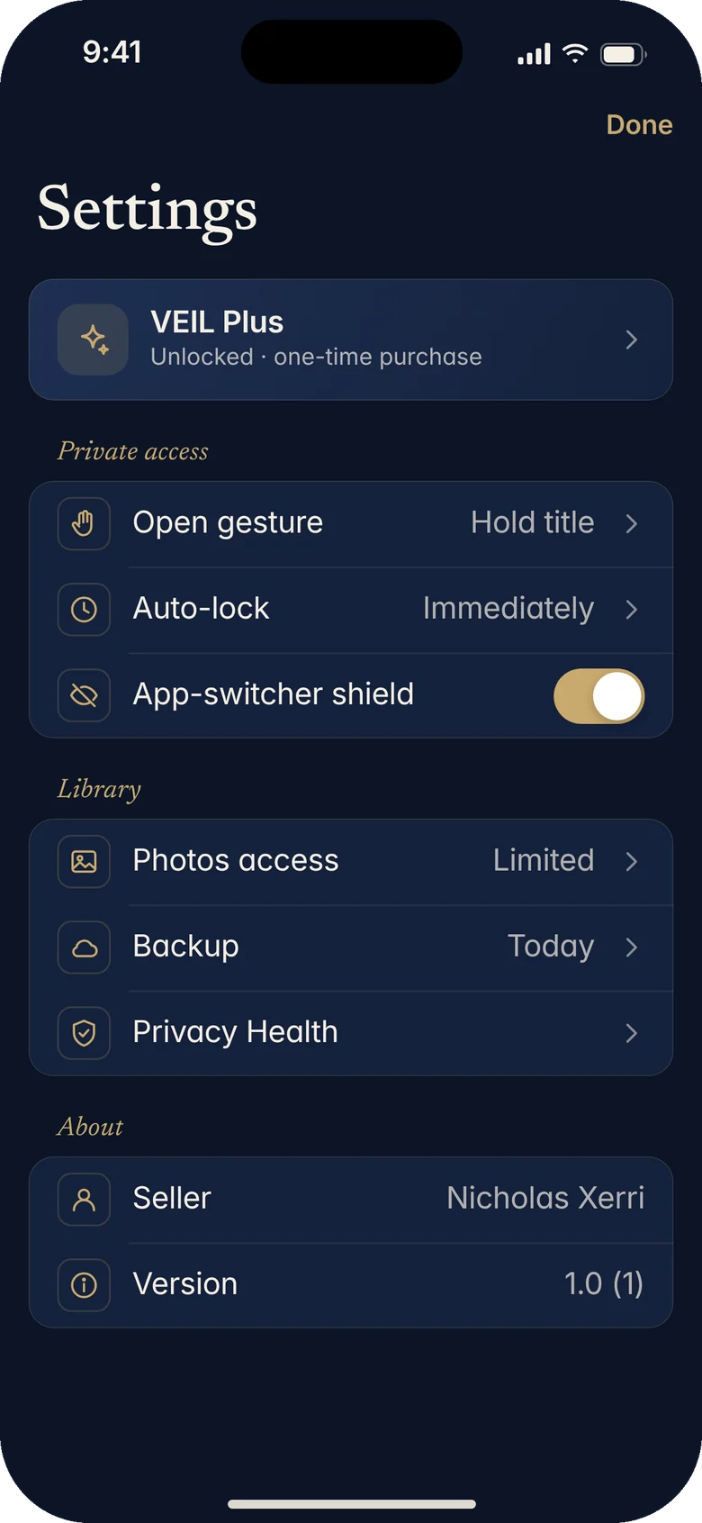 VEIL settings: private access gesture, Face ID, recovery key, privacy shield and backup options.